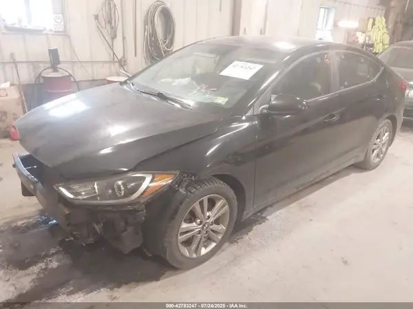 KMHD84LF2JU504315 2018 HYUNDAI ELANTRA - Image 2