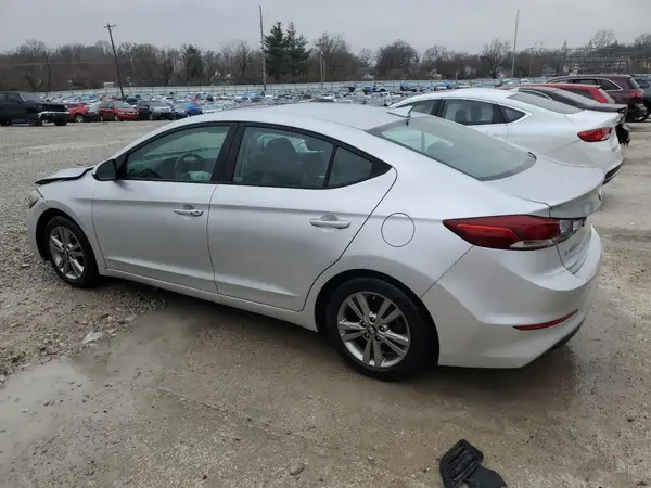 KMHD84LF2JU505383 2018 HYUNDAI ELANTRA - Image 2