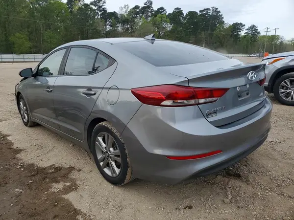 KMHD84LF2JU524189 2018 HYUNDAI ELANTRA - Image 2