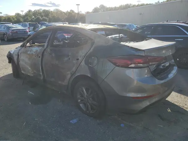 KMHD84LF2JU534558 2018 HYUNDAI ELANTRA - Image 2