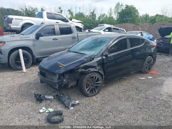 KMHD84LF2JU541395 2018 HYUNDAI ELANTRA - Image 2