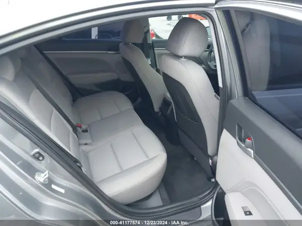 KMHD84LF2JU547830 2018 HYUNDAI ELANTRA - Image 8
