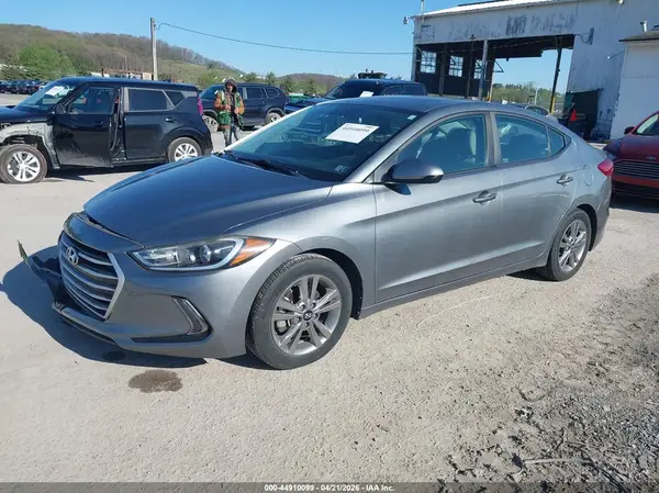KMHD84LF2JU554308 2018 HYUNDAI ELANTRA - Image 2
