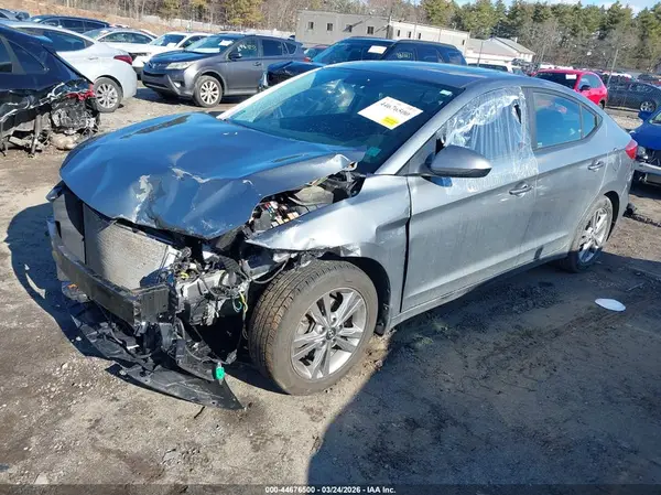 KMHD84LF2JU556317 2018 HYUNDAI ELANTRA - Image 2