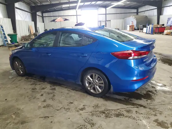 KMHD84LF2JU561162 2018 HYUNDAI ELANTRA - Image 2