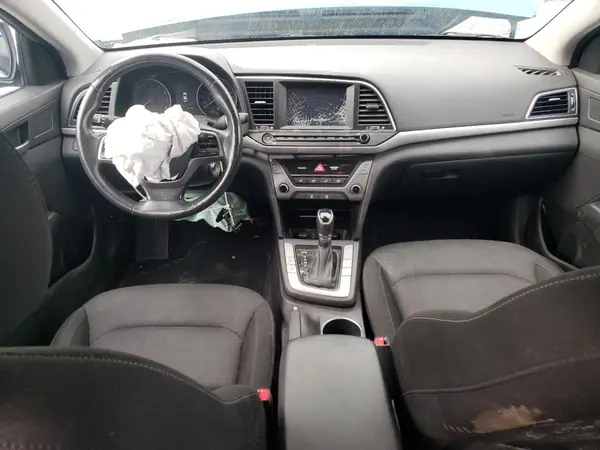 KMHD84LF2JU570766 2018 HYUNDAI ELANTRA - Image 8