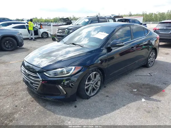 KMHD84LF2JU574249 2018 HYUNDAI ELANTRA - Image 2