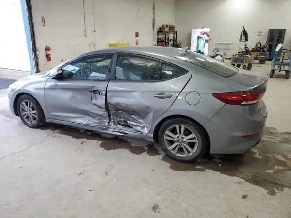 KMHD84LF2JU577829 2018 HYUNDAI ELANTRA - Image 2