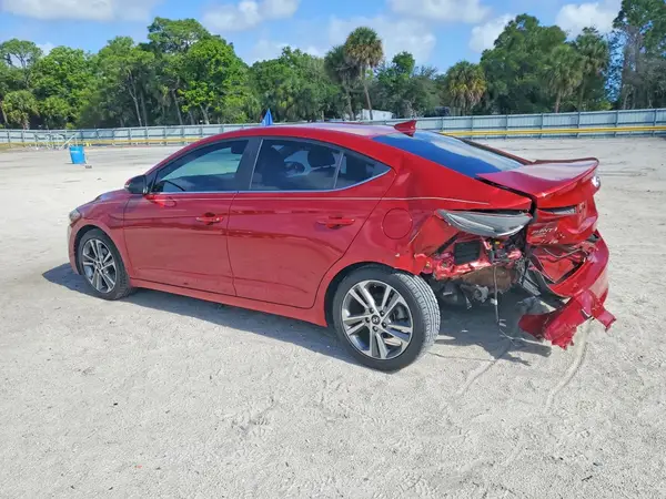 KMHD84LF2JU581329 2018 HYUNDAI ELANTRA - Image 2
