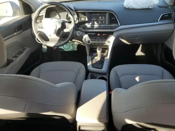 KMHD84LF2JU600445 2018 HYUNDAI ELANTRA - Image 8