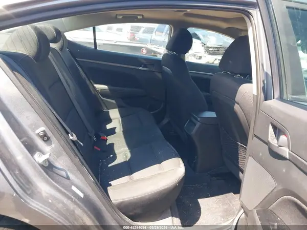 KMHD84LF2JU607976 2018 HYUNDAI ELANTRA - Image 8