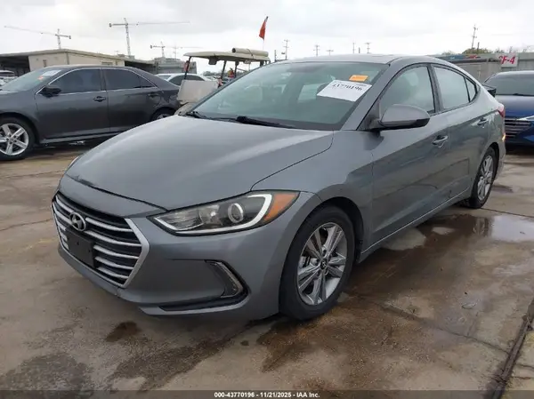 KMHD84LF2JU608464 2018 HYUNDAI ELANTRA - Image 2