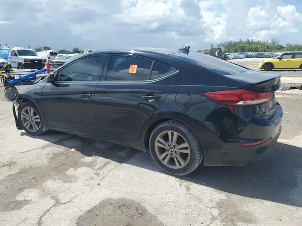 KMHD84LF2JU610487 2018 HYUNDAI ELANTRA - Image 2