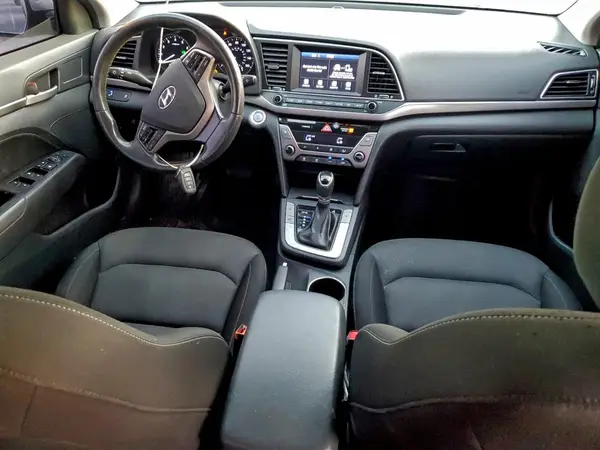 KMHD84LF2JU611526 2018 HYUNDAI ELANTRA - Image 8