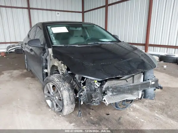 KMHD84LF2JU613745 2018 HYUNDAI ELANTRA - Image 1