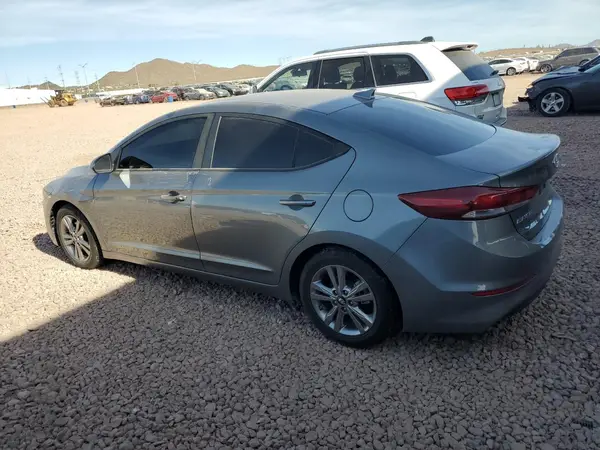 KMHD84LF2JU616211 2018 HYUNDAI ELANTRA - Image 2