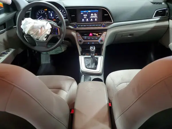 KMHD84LF2JU617990 2018 HYUNDAI ELANTRA - Image 8