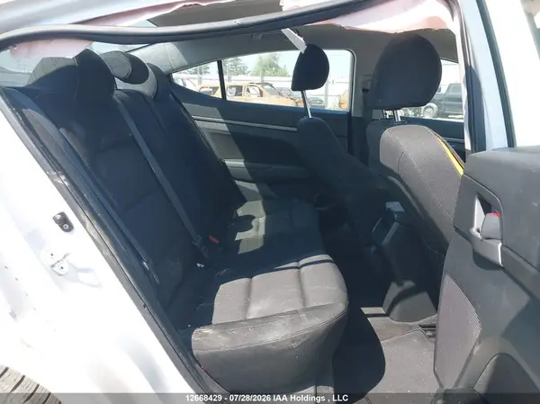 KMHD84LF2JU621599 2018 HYUNDAI ELANTRA - Image 8