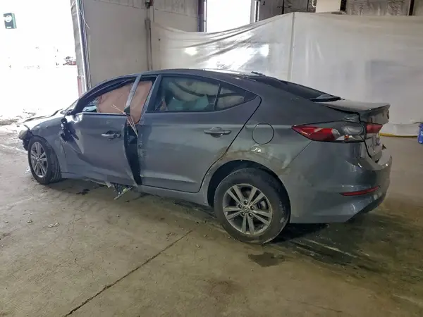 KMHD84LF2JU622543 2018 HYUNDAI ELANTRA - Image 2
