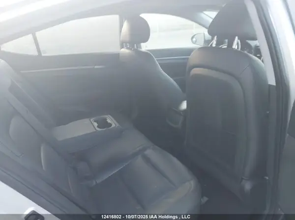 KMHD84LF2JU626317 2018 HYUNDAI ELANTRA - Image 8