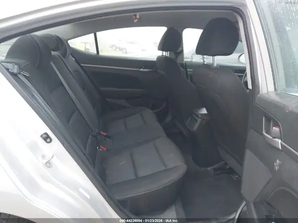 KMHD84LF2JU628228 2018 HYUNDAI ELANTRA - Image 8