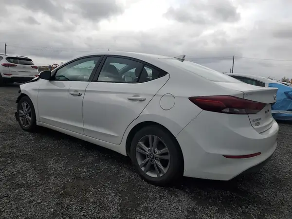 KMHD84LF2JU631081 2018 HYUNDAI ELANTRA - Image 2