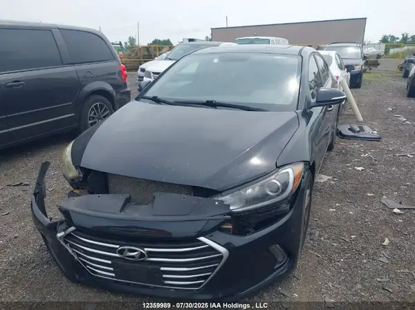 KMHD84LF2JU641111 2018 HYUNDAI ELANTRA - Image 2