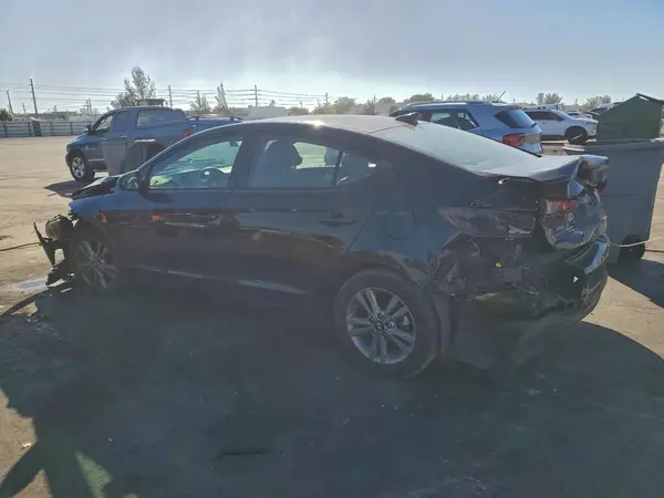 KMHD84LF2JU646177 2018 HYUNDAI ELANTRA - Image 2