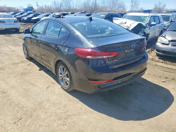 KMHD84LF2JU666932 2018 HYUNDAI ELANTRA - Image 2