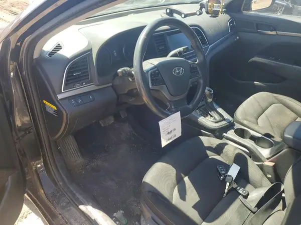 KMHD84LF2JU666932 2018 HYUNDAI ELANTRA - Image 8