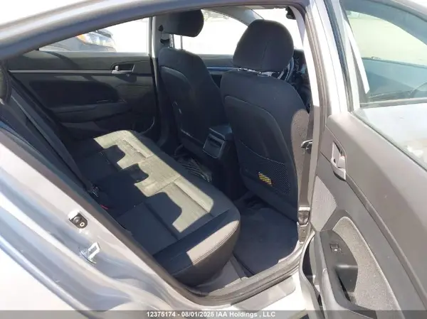 KMHD84LF2JU669118 2018 HYUNDAI ELANTRA - Image 8