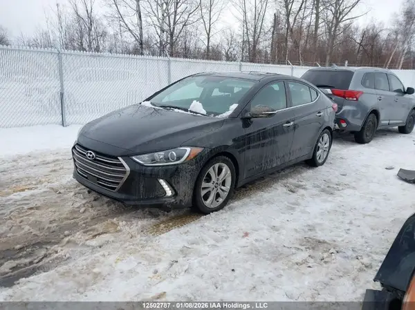 KMHD84LF2JU679986 2018 HYUNDAI ELANTRA - Image 2