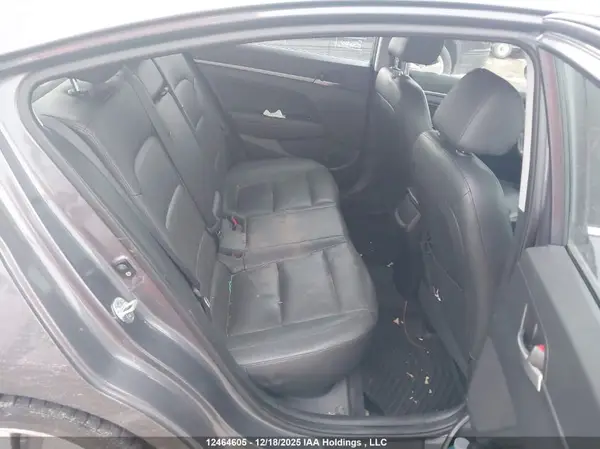 KMHD84LF2JU684587 2018 HYUNDAI ELANTRA - Image 8