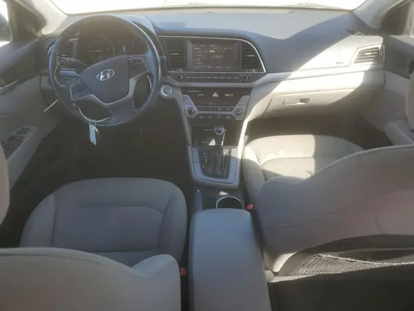 KMHD84LF2JU684864 2018 HYUNDAI ELANTRA - Image 8