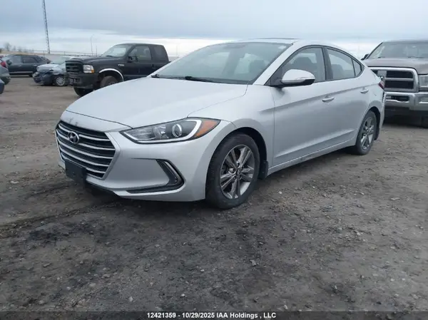 KMHD84LF2JU697422 2018 HYUNDAI ELANTRA - Image 2