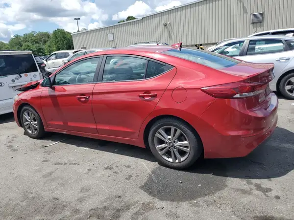 KMHD84LF2JU698070 2018 HYUNDAI ELANTRA - Image 2