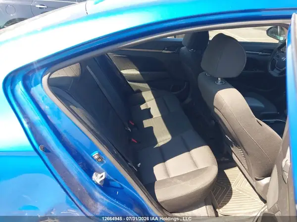 KMHD84LF2JU698957 2018 HYUNDAI ELANTRA - Image 8