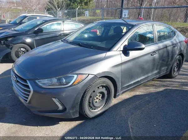 KMHD84LF2JU707897 2018 HYUNDAI ELANTRA - Image 2