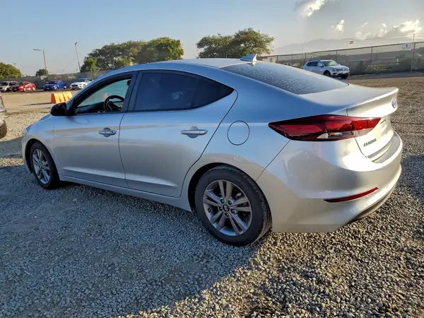KMHD84LF2JU708757 2018 HYUNDAI ELANTRA - Image 2