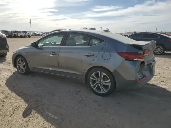 KMHD84LF2JU712419 2018 HYUNDAI ELANTRA - Image 2