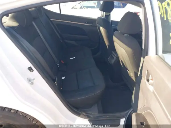 KMHD84LF2JU720133 2018 HYUNDAI ELANTRA - Image 8