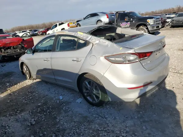 KMHD84LF2JU728278 2018 HYUNDAI ELANTRA - Image 2