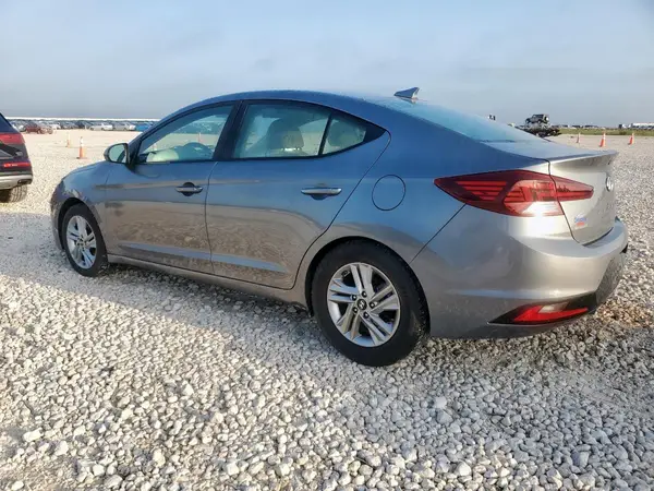KMHD84LF2KU743929 2019 HYUNDAI ELANTRA - Image 2