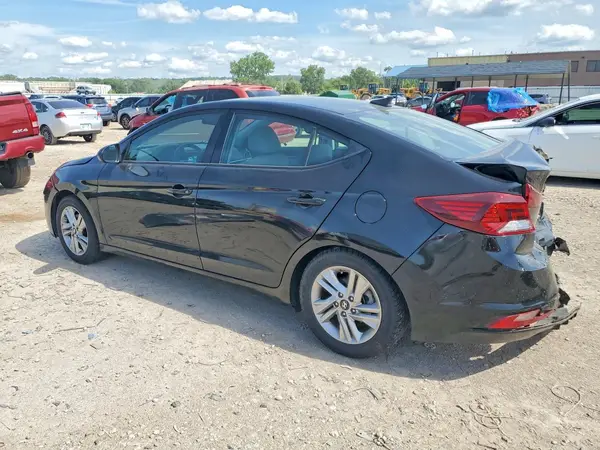 KMHD84LF2KU746197 2019 HYUNDAI ELANTRA - Image 2
