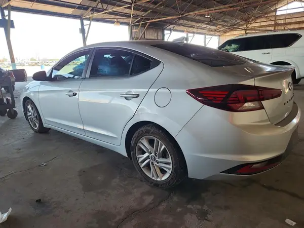 KMHD84LF2KU756020 2019 HYUNDAI ELANTRA - Image 2