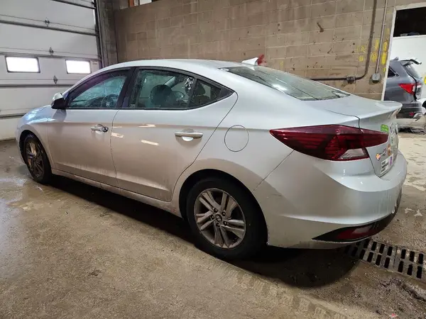 KMHD84LF2KU769446 2019 HYUNDAI ELANTRA - Image 2