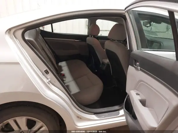 KMHD84LF2KU771391 2019 HYUNDAI ELANTRA - Image 8