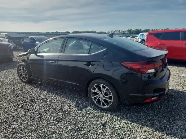 KMHD84LF2KU784027 2019 HYUNDAI ELANTRA - Image 2
