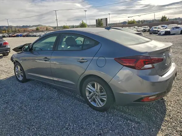 KMHD84LF2KU800906 2019 HYUNDAI ELANTRA - Image 2