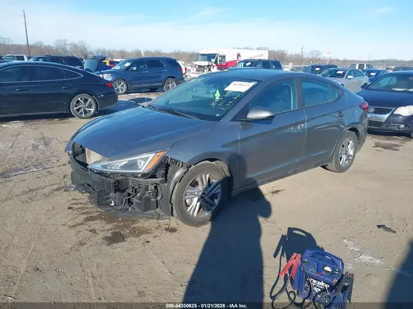 KMHD84LF2KU811419 2019 HYUNDAI ELANTRA - Image 2